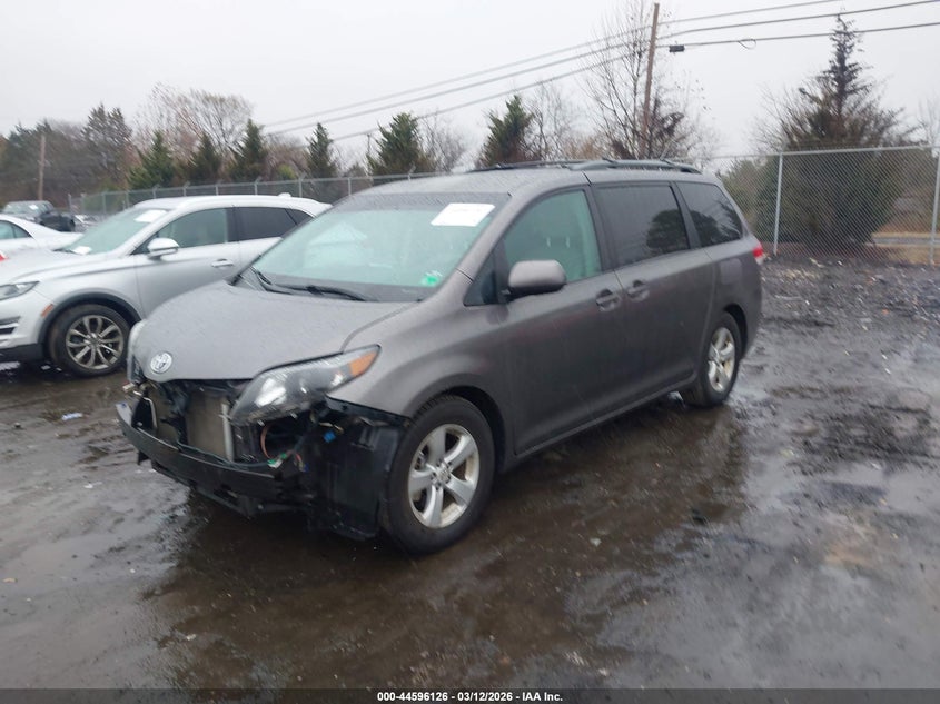 2011 Toyota Sienna Le V6