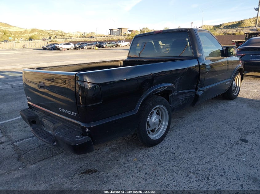 2003 Chevrolet S-10 Ls