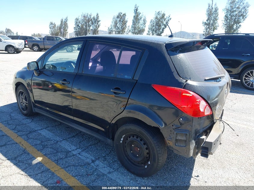 2012 Nissan Versa 1.8 S