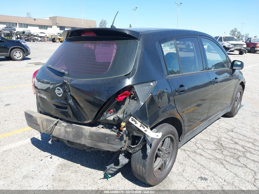 2012 Nissan Versa 1.8 S