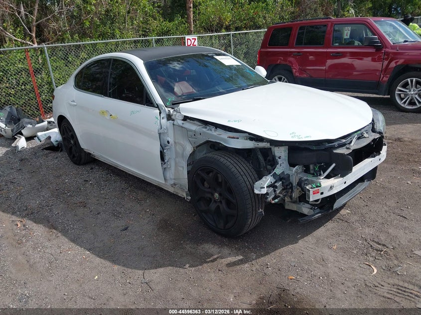 2019 Alfa Romeo Giulia Ti Rwd