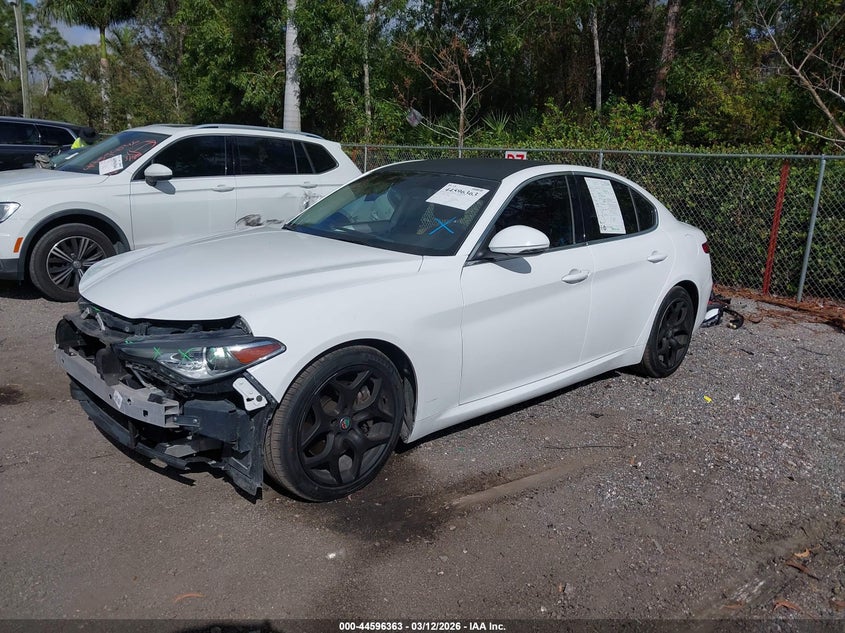 2019 Alfa Romeo Giulia Ti Rwd