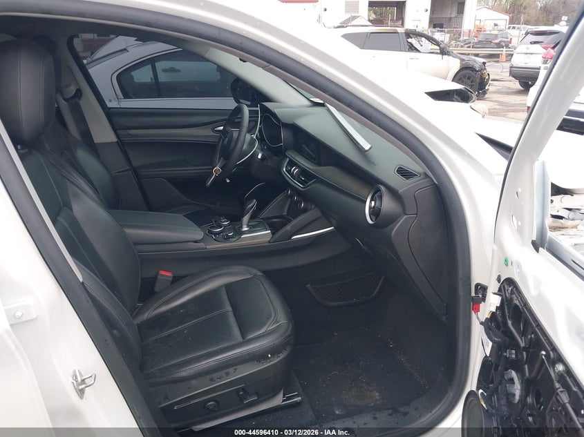 2018 Alfa Romeo Stelvio Ti Awd