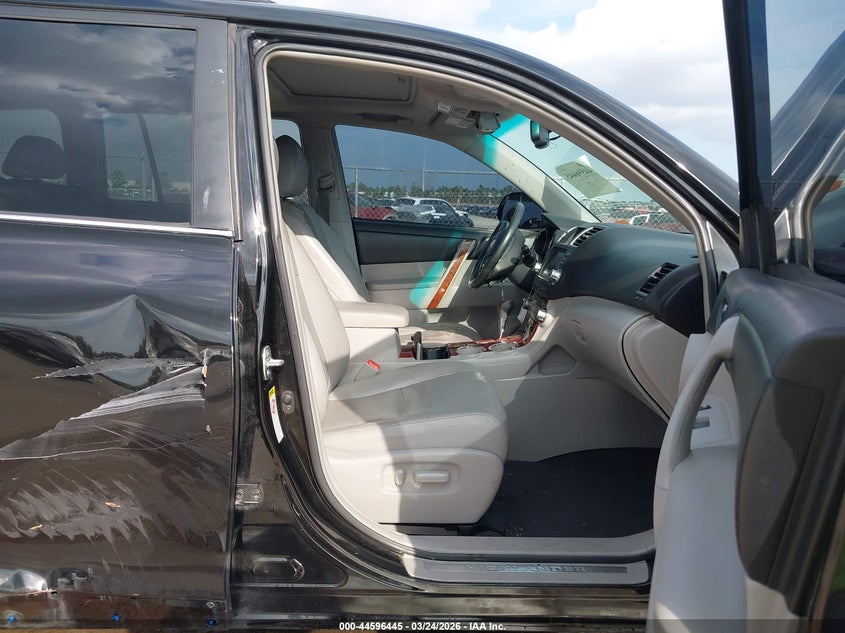 2012 Toyota Highlander Limited V6