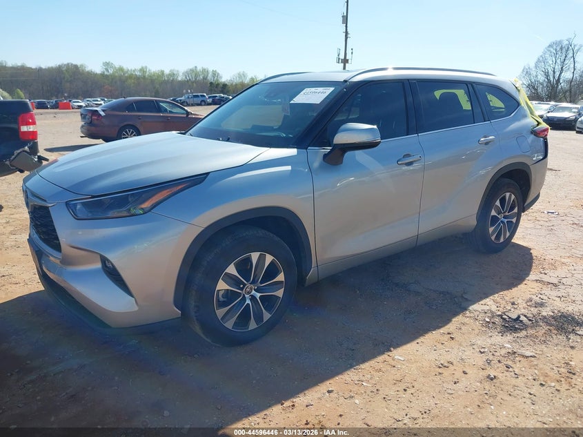 2022 Toyota Highlander Hybrid Xle