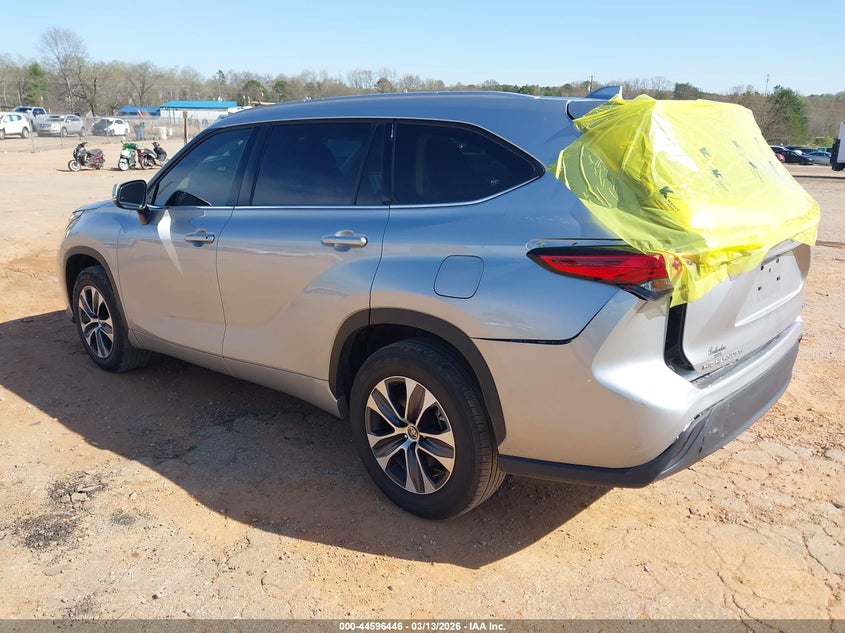 2022 Toyota Highlander Hybrid Xle