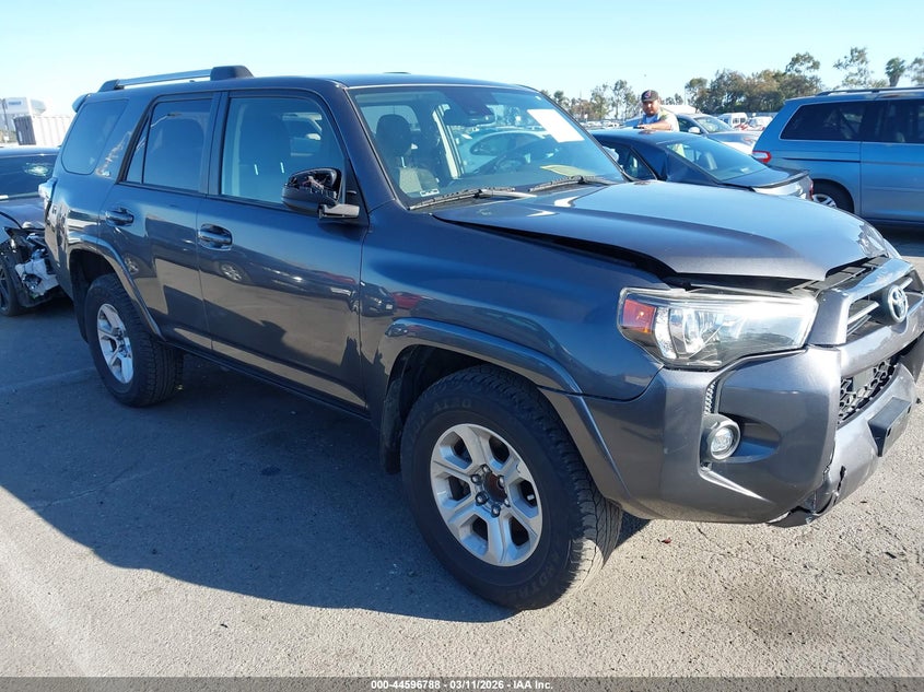 2022 Toyota 4Runner Sr5