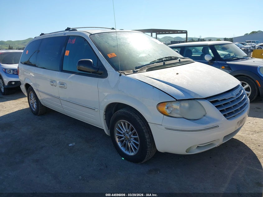 2005 Chrysler Town & Country Limited