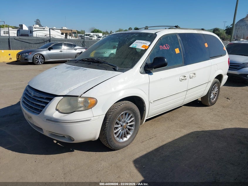 2005 Chrysler Town & Country Limited