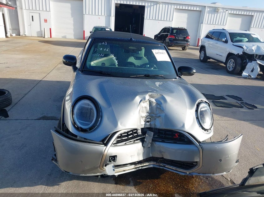 2025 Mini Convertible Cooper S VIN: WMW23GX06S2X28165 Lot: 44596837