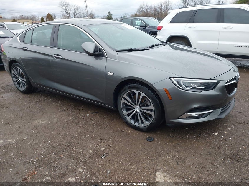 2018 Buick Regal Sportback Essence