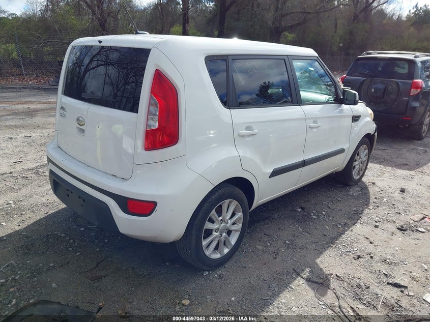 2013 Kia Soul +