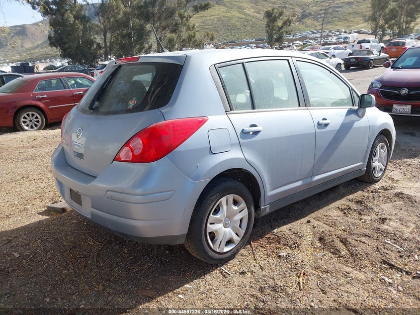2012 Nissan Versa 1.8 S