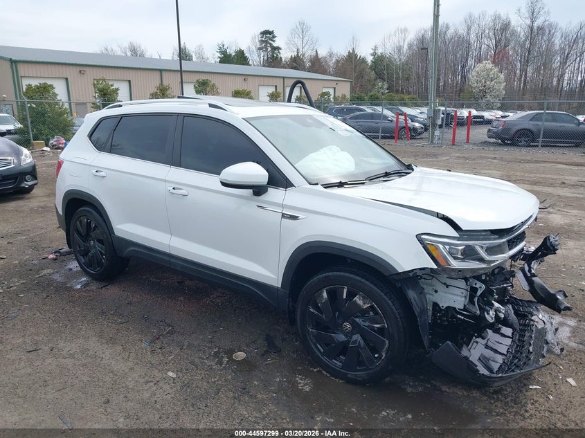 2024 Volkswagen Taos 1.5T Sel