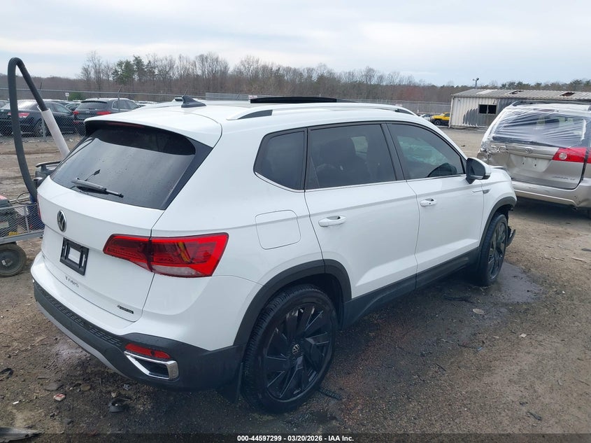 2024 Volkswagen Taos 1.5T Sel