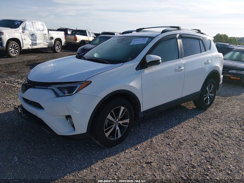2018 Toyota Rav4 Xle 2T3RFREV6JW730071 photo 1