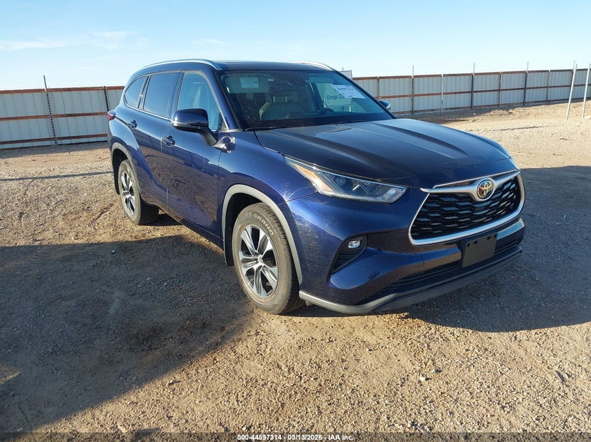 2021 Toyota Highlander Xle