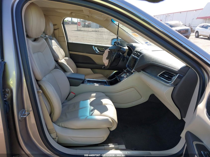 2018 Lincoln Continental Select