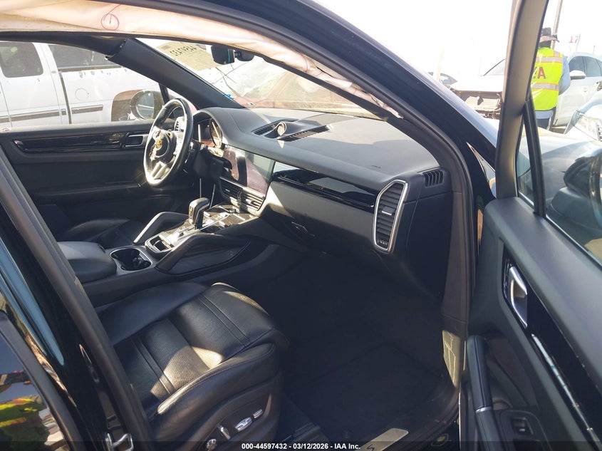 2019 Porsche Cayenne S