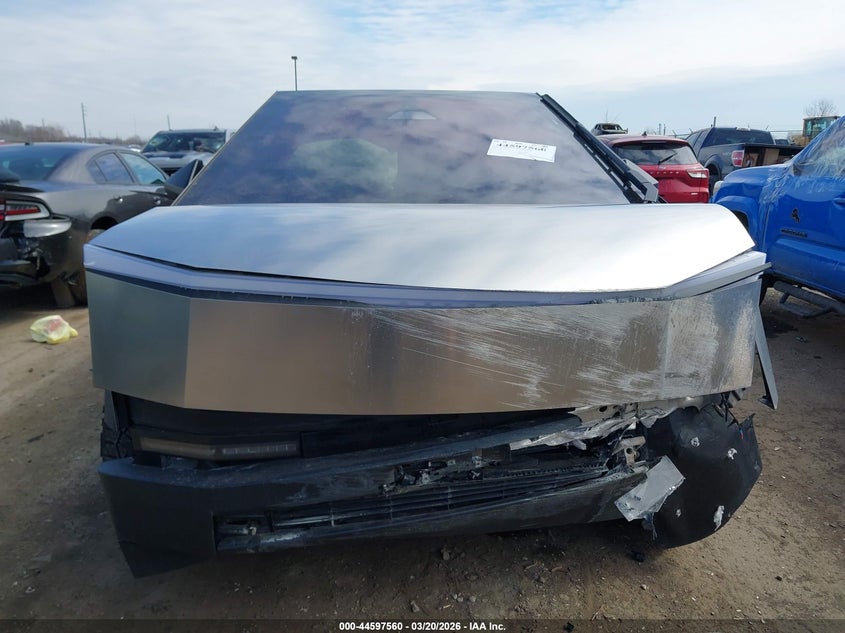 2024 Tesla Cybertruck All-Wheel Drive VIN: 7G2CEHED9RA053653 Lot: 44597560