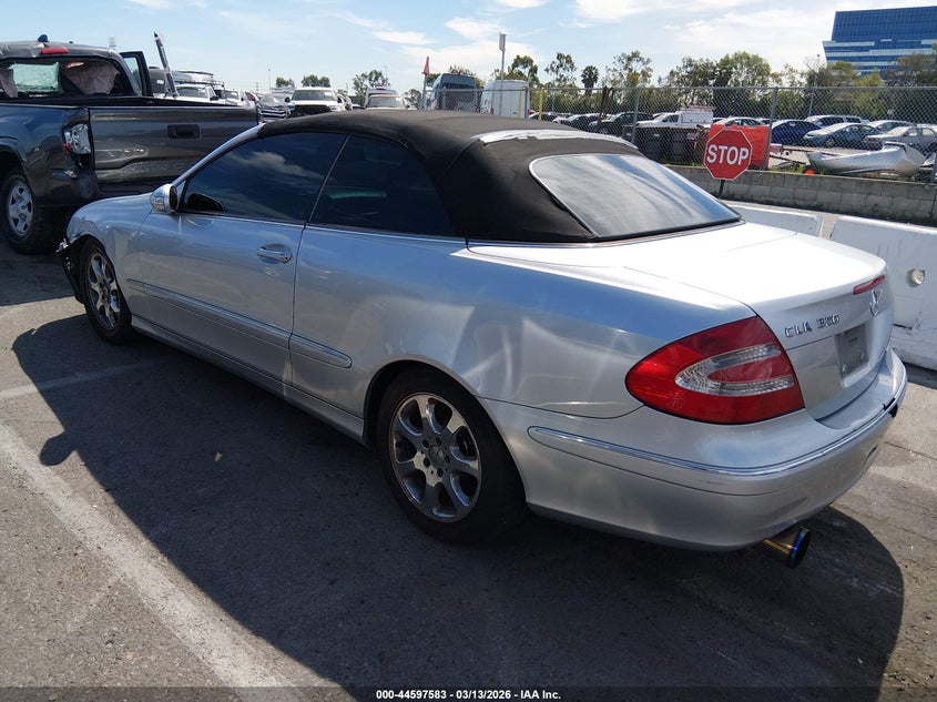 2004 MERCEDES-BENZ CLK 320 auction photo 3