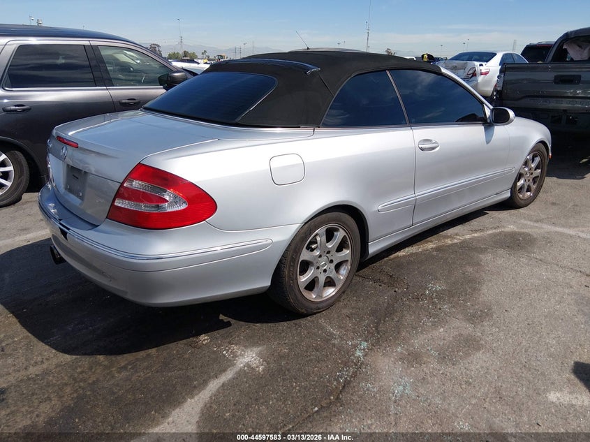 2004 MERCEDES-BENZ CLK 320 auction photo 4