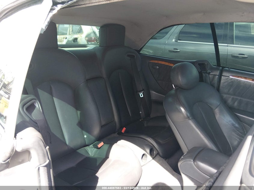 2004 MERCEDES-BENZ CLK 320 auction photo 8