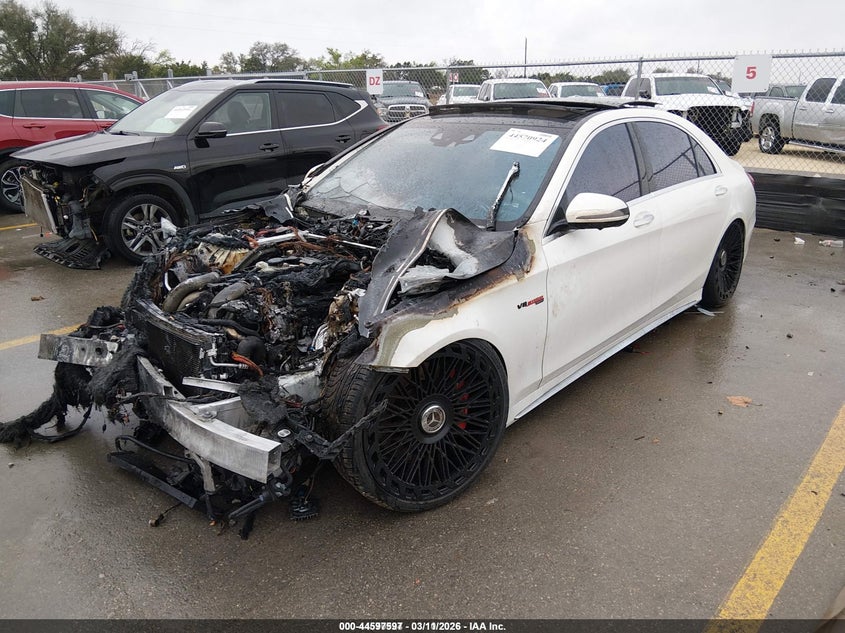 WDDUG7JB9HA286643 2017 Mercedes-Benz Amg S 63 4matic photo 1