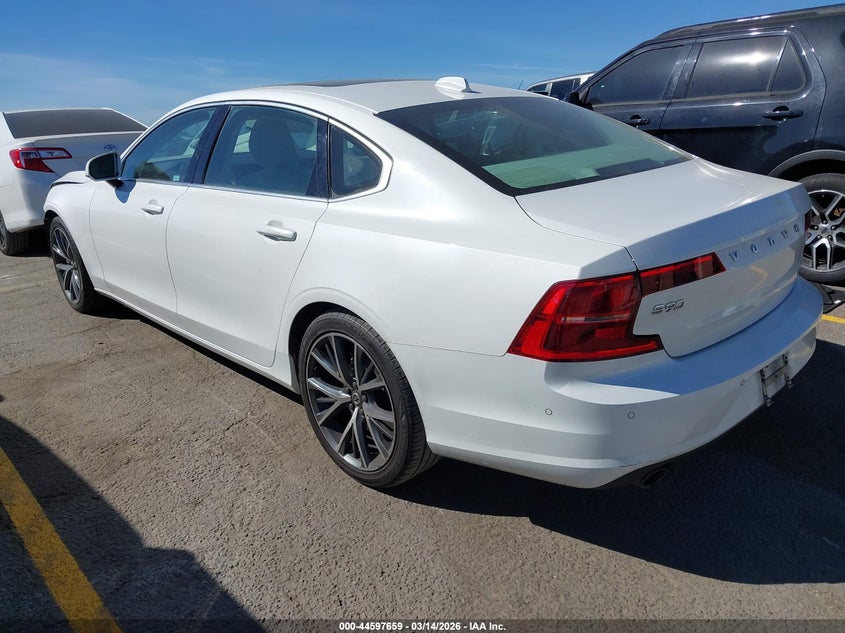 2018 Volvo S90 T5 Momentum