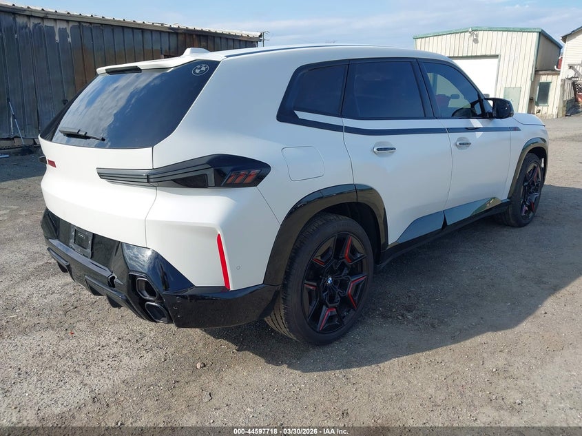 2024 BMW Xm Label Red