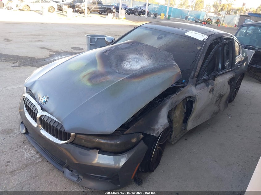 2019 BMW 330I auction photo 2