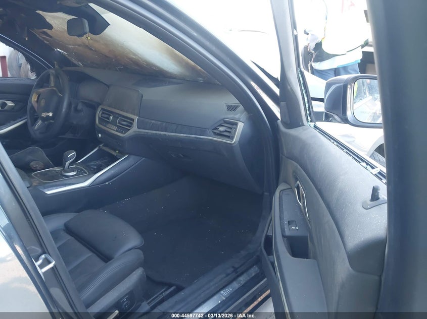 2019 BMW 330I auction photo 5