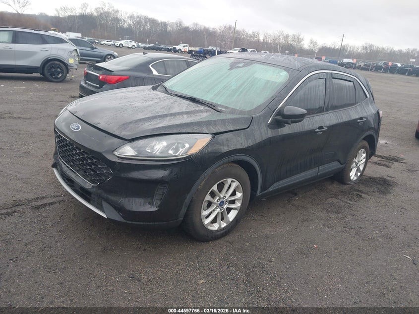 2020 Ford Escape Se