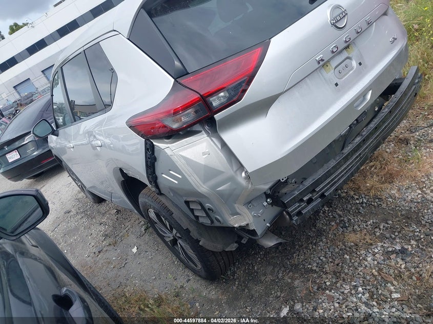 2023 Nissan Rogue Sv Fwd