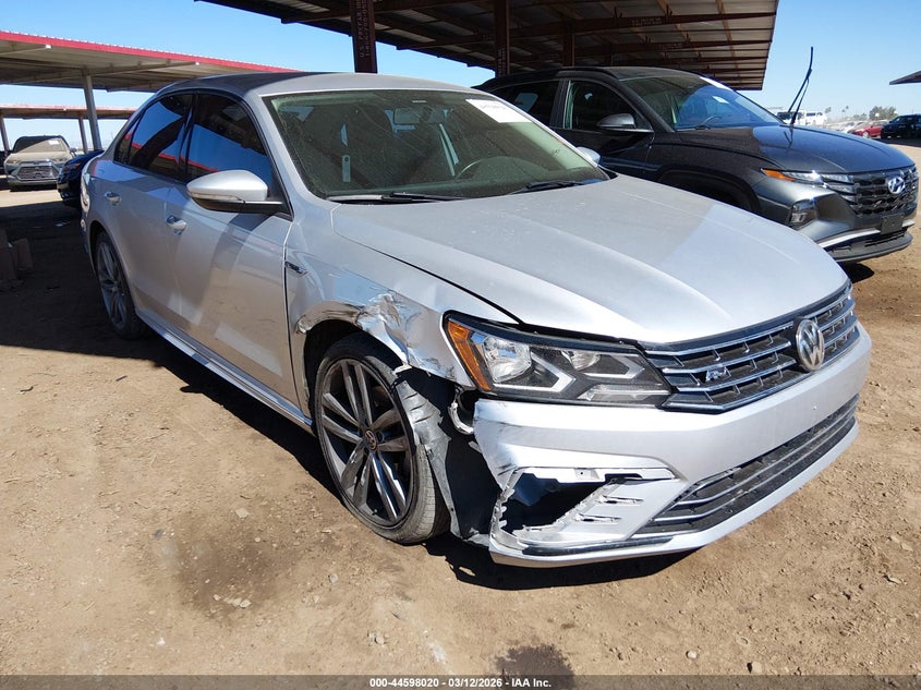 2018 Volkswagen Passat 2.0T R-Line/2.0T S