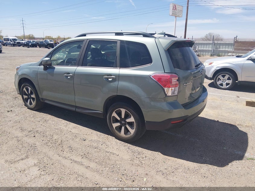 Vin: jf2sjaecxhh808675, lot: 45095239, subaru forester 2.5i premium 20173
