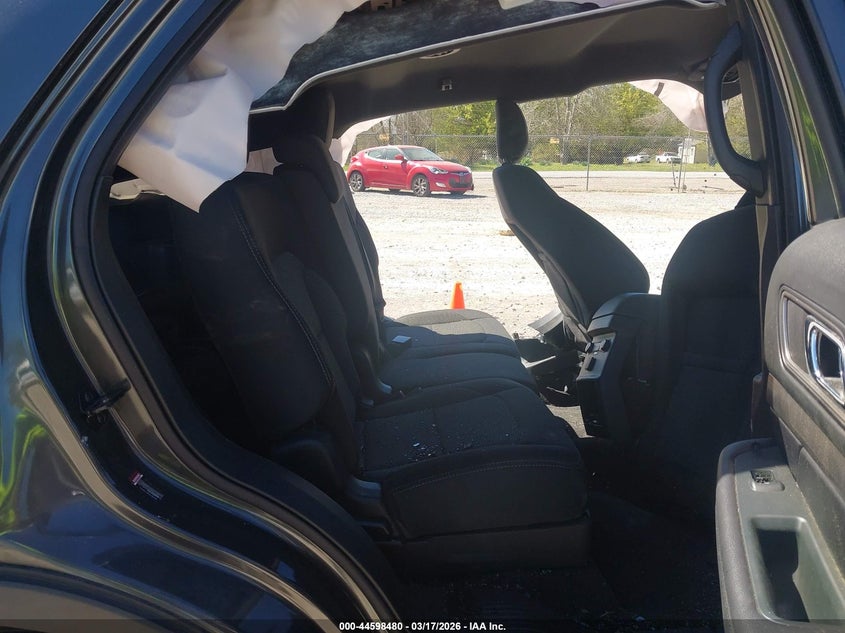 2019 FORD EXPLORER auction photo 8