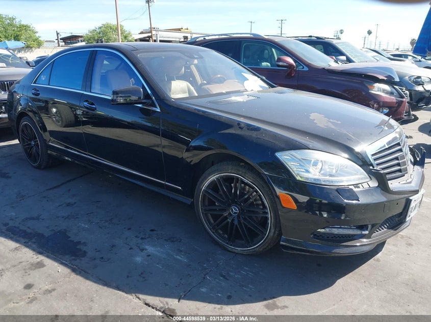 2013 Mercedes-Benz S 550