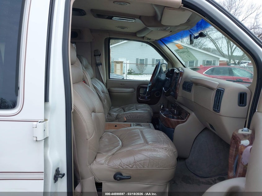 2000 Chevrolet Express Upfitter Pkg.