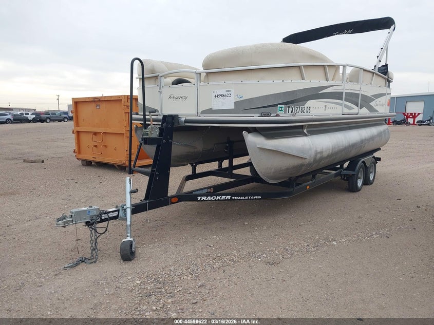 2008 SUNTRACKER PONTOON auction photo 2