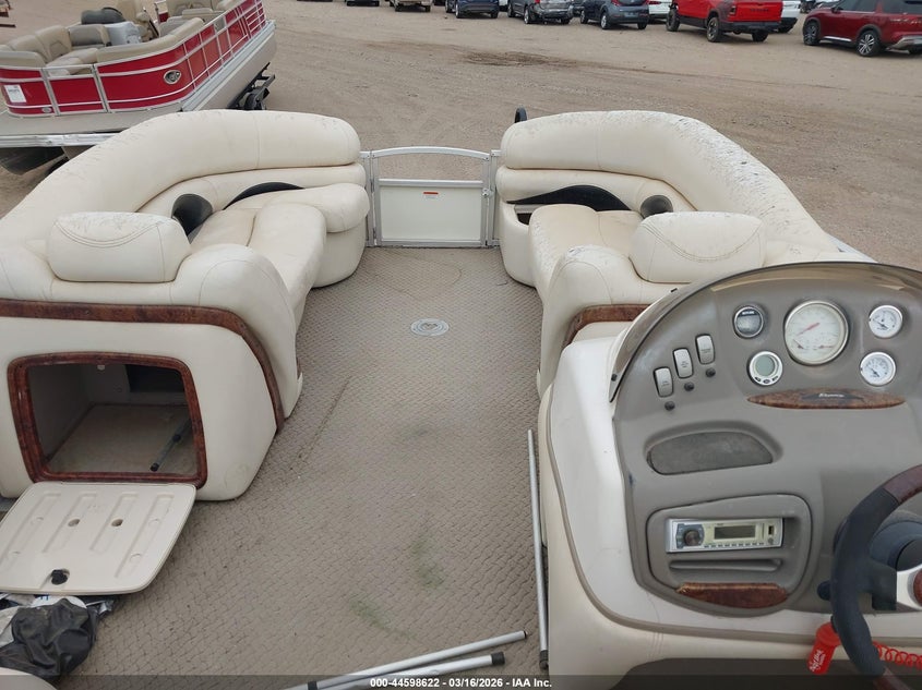 2008 SUNTRACKER PONTOON auction photo 5
