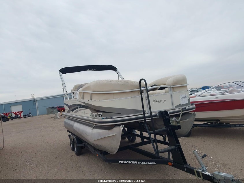 2008 SUNTRACKER PONTOON auction photo 6