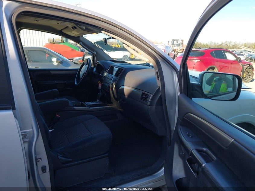 2011 Nissan Armada Sv