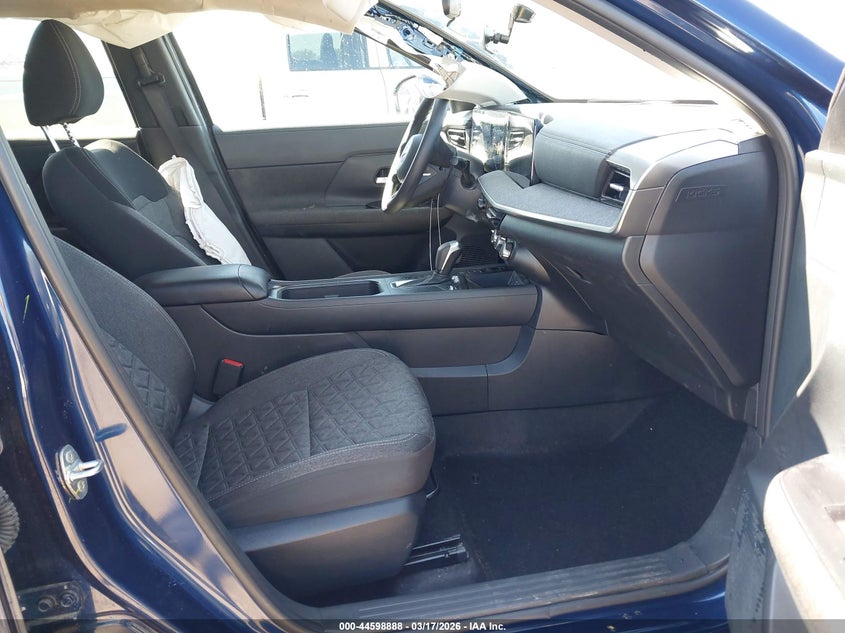 2025 Nissan Kicks Sv Fwd