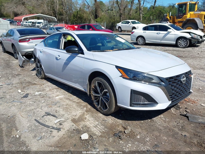 2024 Nissan Altima Sr Fwd