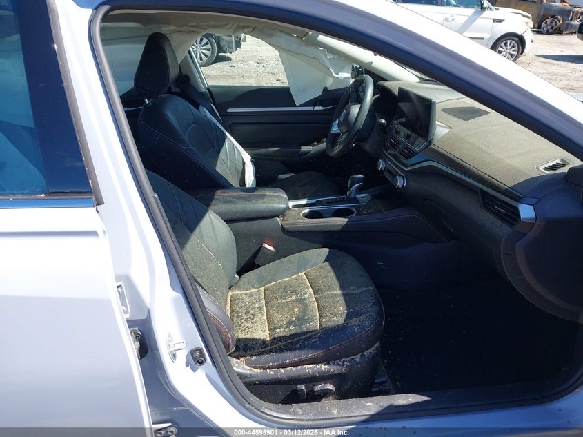 2024 Nissan Altima Sr Fwd