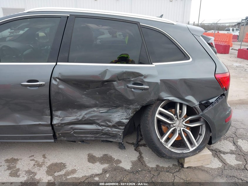 2015 Audi Sq5 3.0T Premium Plus VIN: WA1CGAFP1FA130174 Lot: 44598930