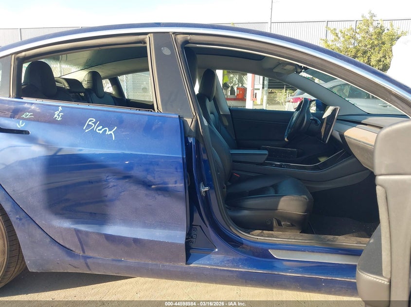 2019 Tesla Model 3 Long Range/Performance