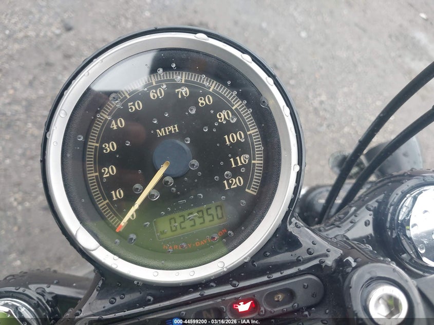 2011 Harley-Davidson Xl1200 X VIN: 1HD1LC31XBC409284 Lot: 44599200