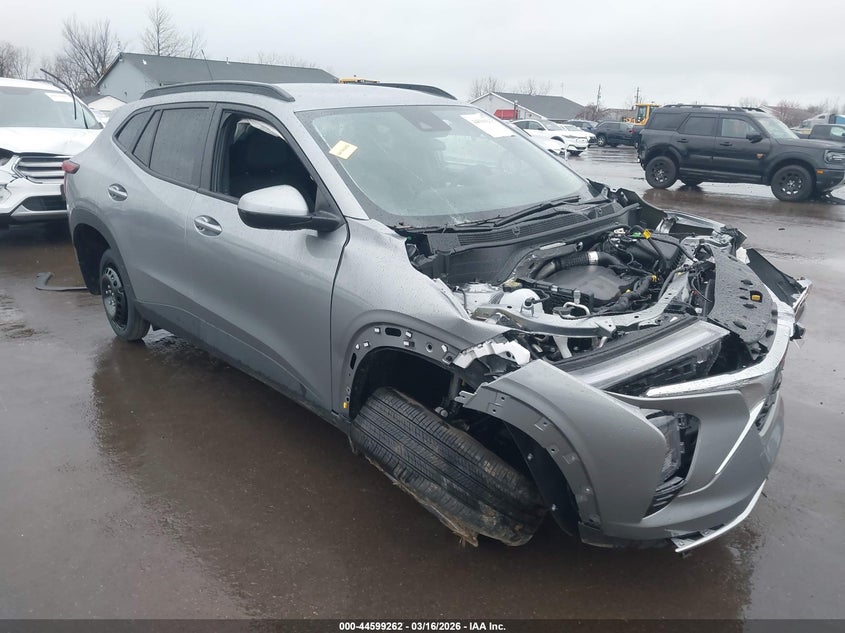 2025 CHEVROLET TRAX FWD LT